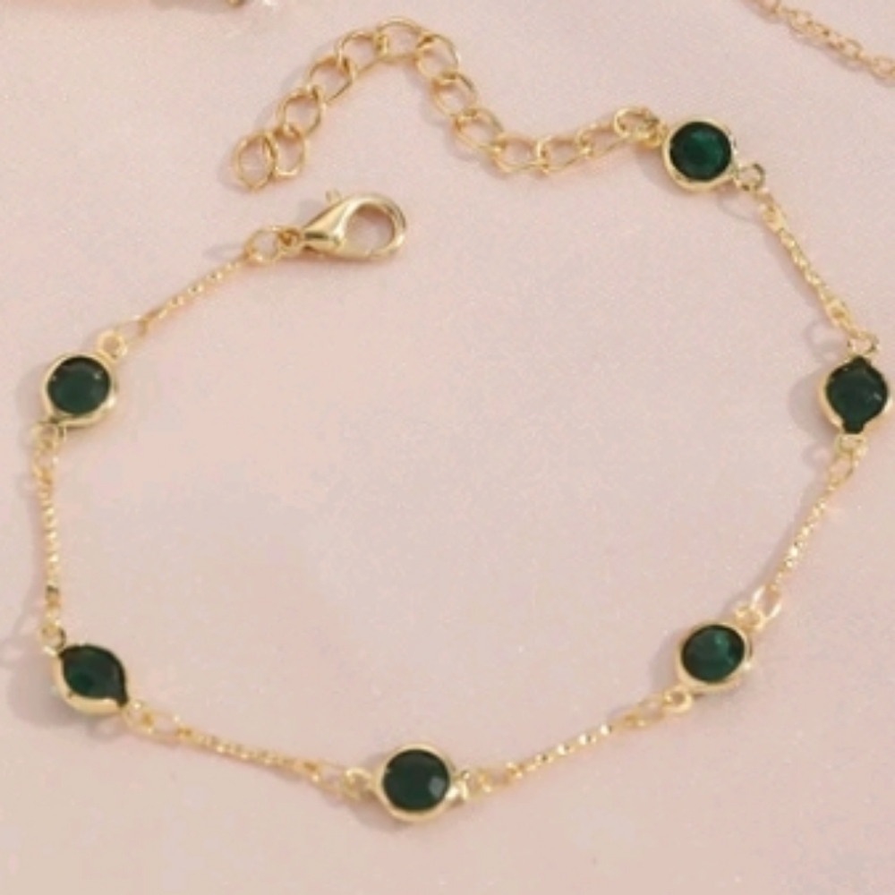 4/$30 New Green Gem Bracelet